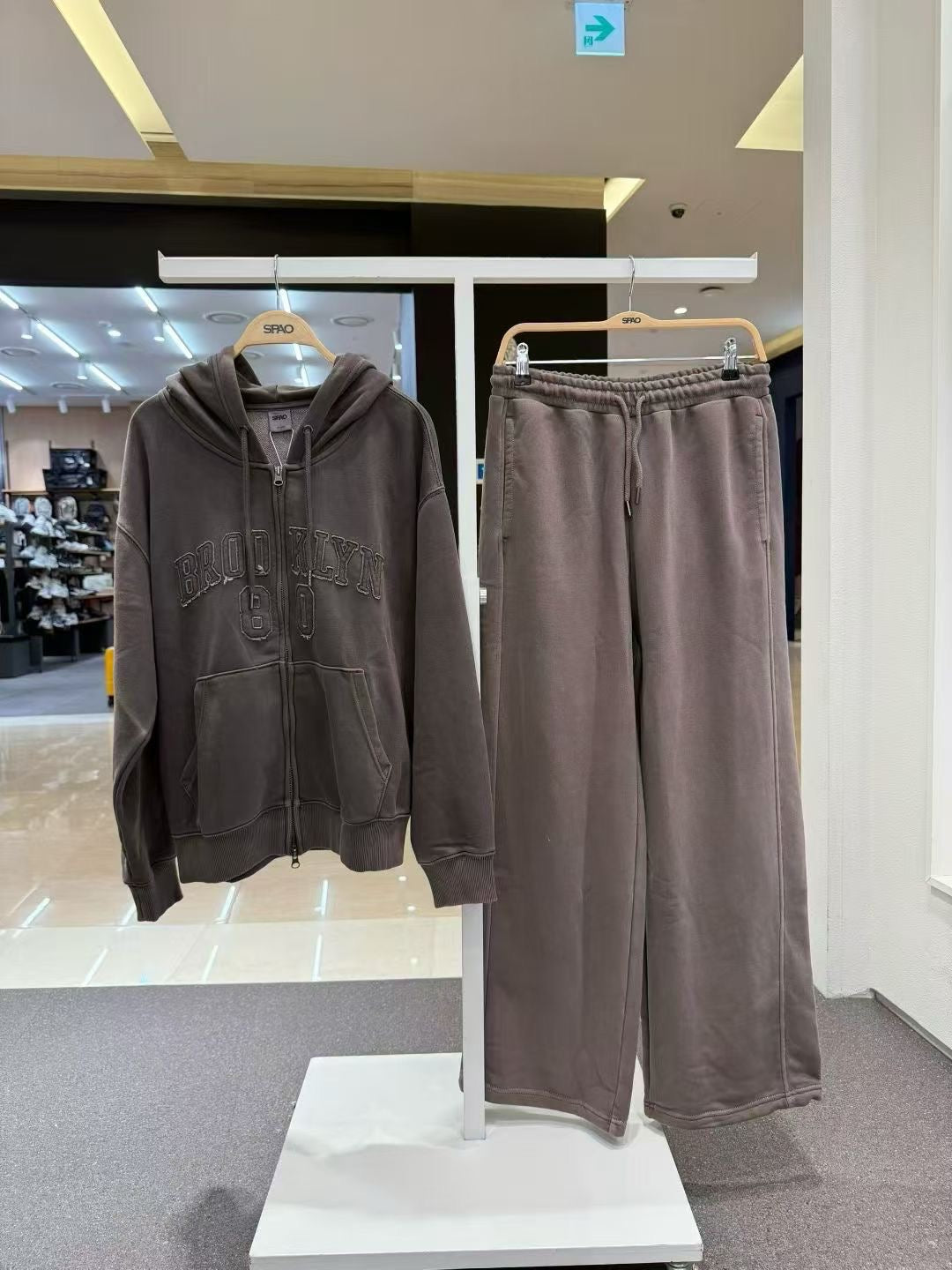 韓國 SPAO Brooklyn Pigment Hooded Zip-Up【SP234】