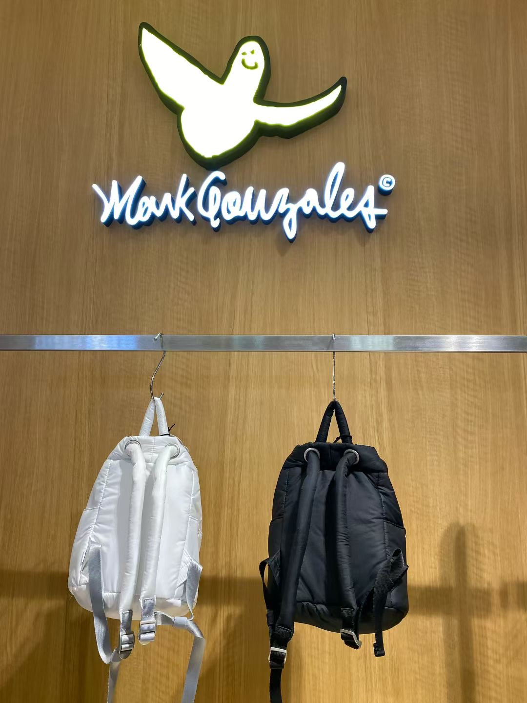 韓國 Mark Gonzales Women&