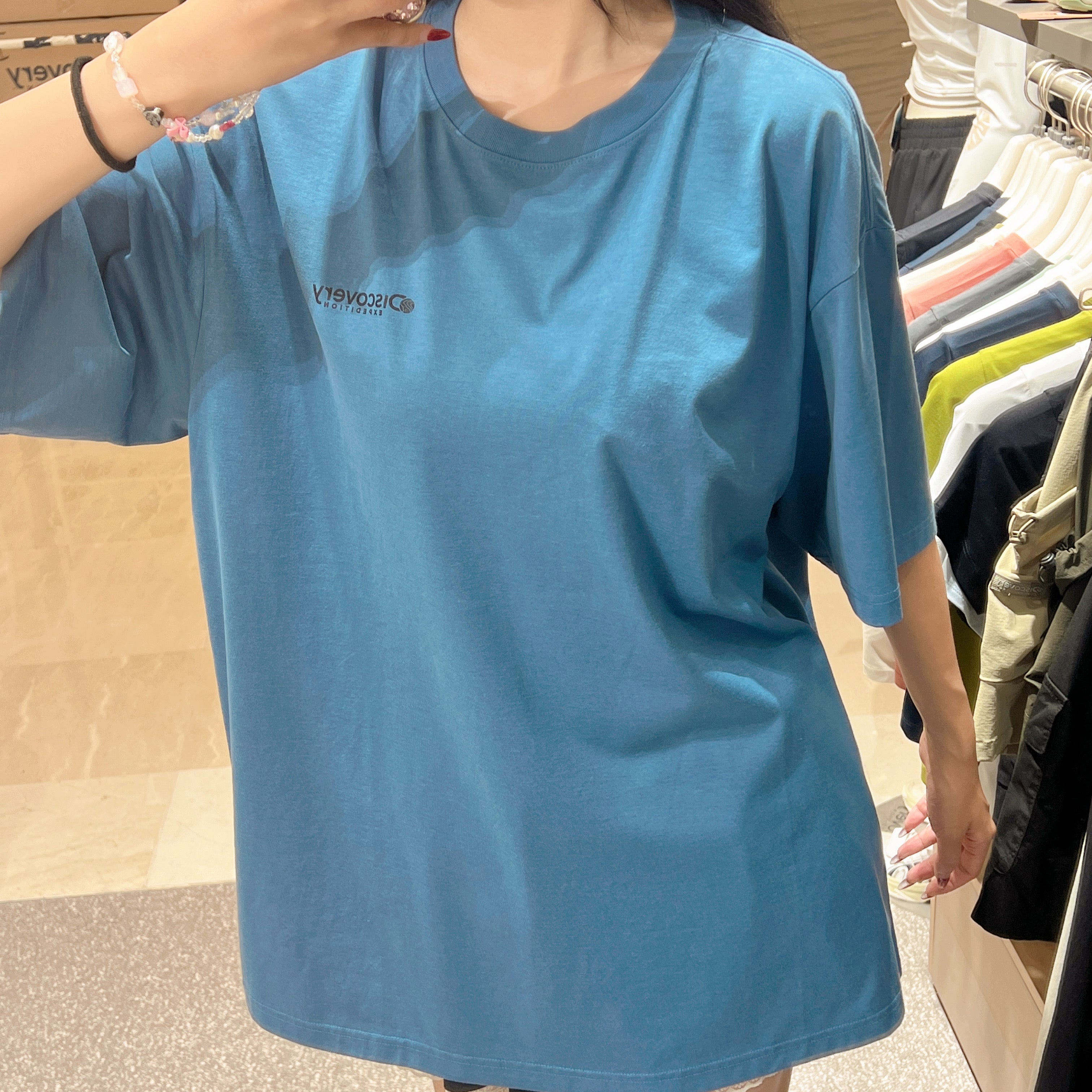 韓國 Discovery Fresh Event Washing Outdoor Scene Back Graphic Short Sleeve T-Shirt【DY038】