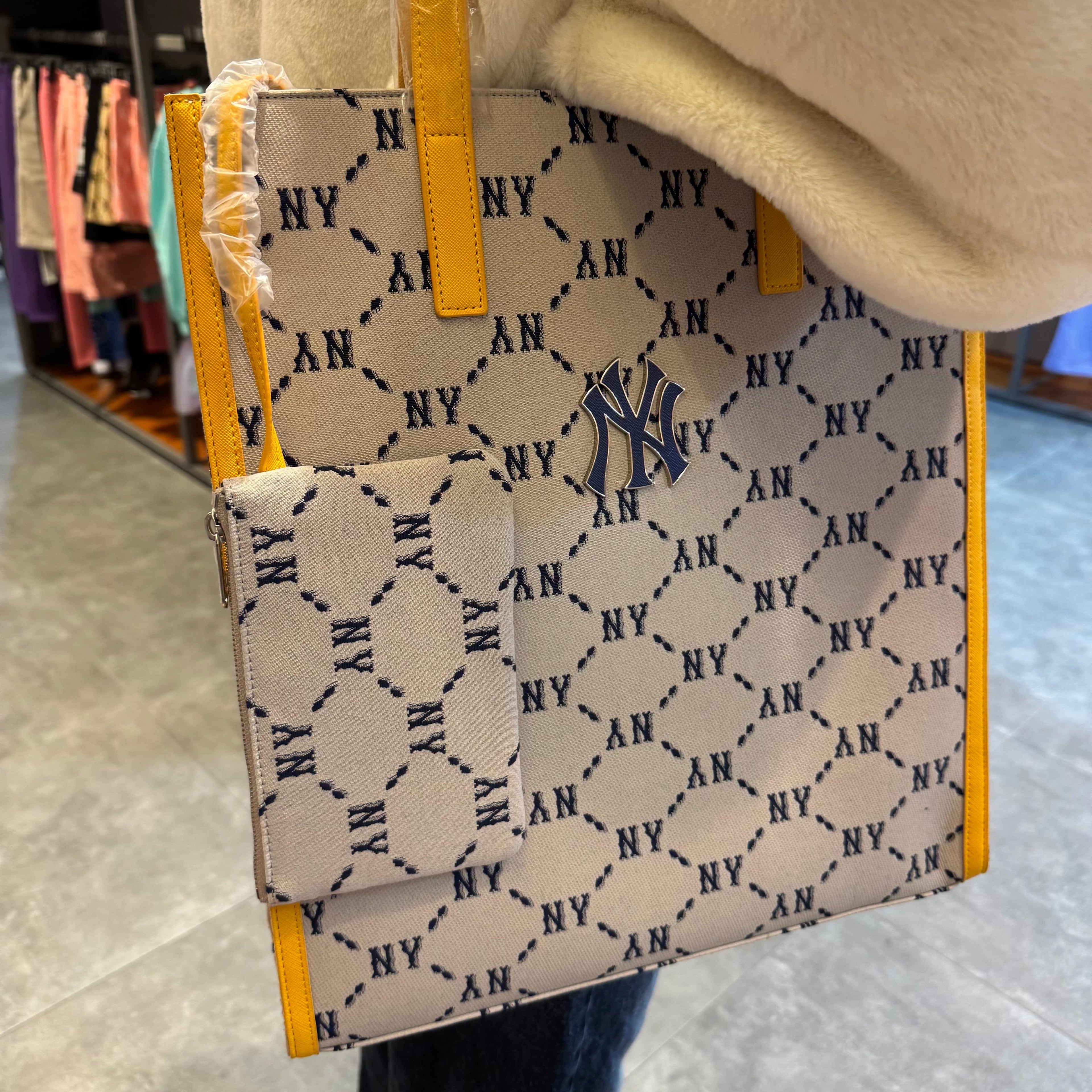 韓國 MLB Monogram Diamond Jackquard Tote Bag 【MB093】 - STT Mall HK 靚太網購