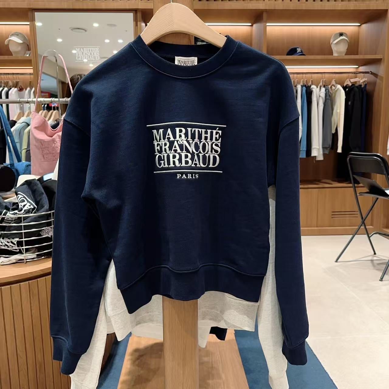 韓國 Marithe Francois Girbaud W Classic Logo Crop Sweatshirt【MF654】