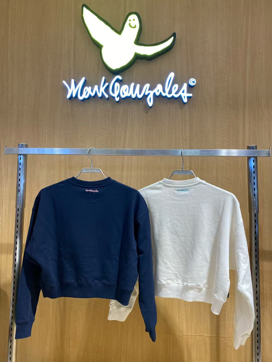 韓國 Mark Gonzales Women&