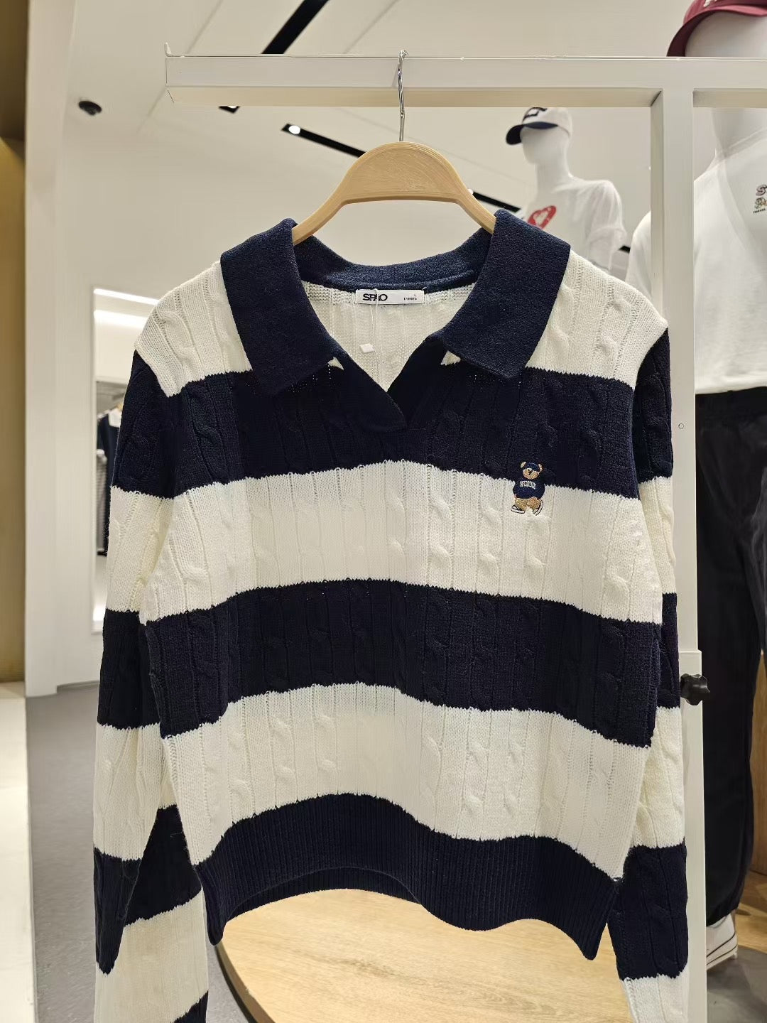 韓國 SPAO Cable Semi-Open Crop Sweater【SP211】