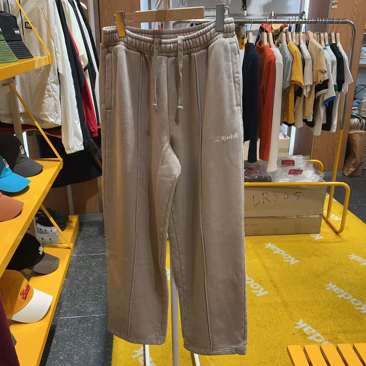 韓國 Kodak Essential Snowwashed Fleece Straight Pants【KK032】