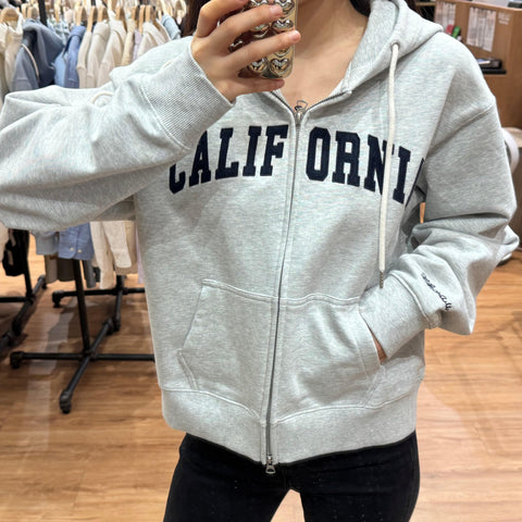韓國 Who.A.U Patch Crop Hood Zip-up【WA042】 - STT Mall HK 靚太網購