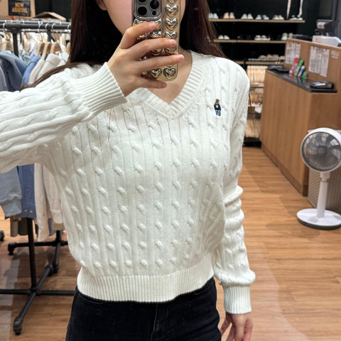 韓國 Who.A.U Steve V-neck Cable Sweater【WA058】 - STT Mall HK 靚太網購