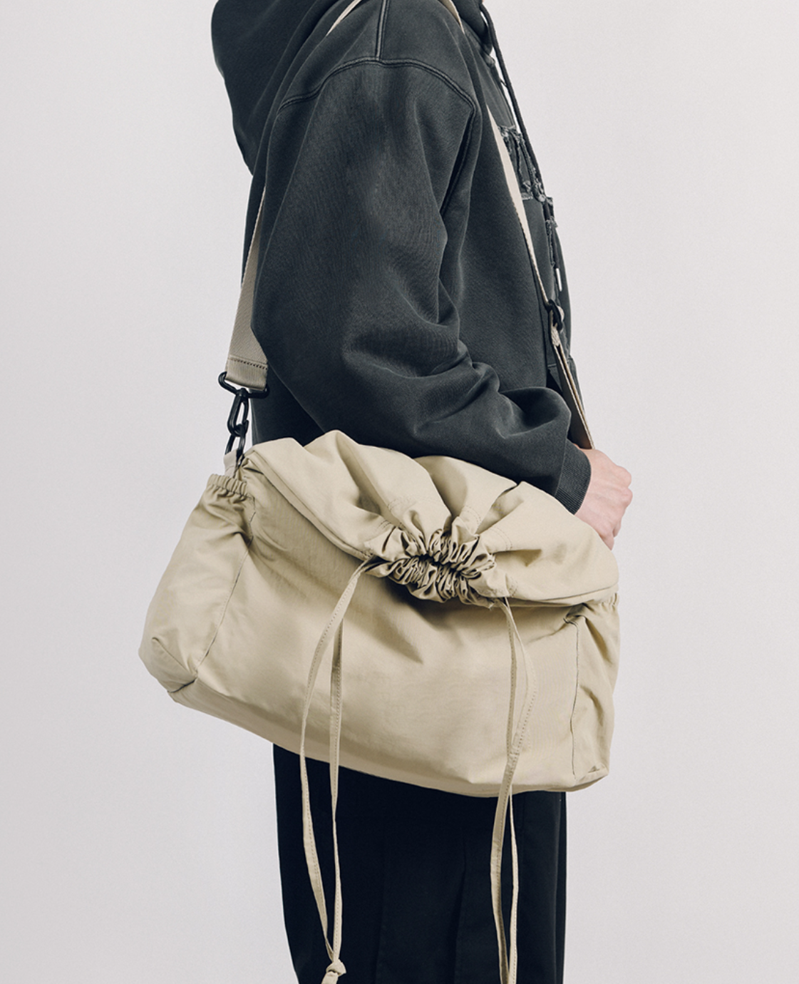 韓國 Yale Drawstring Crossbody Bag【YA009】