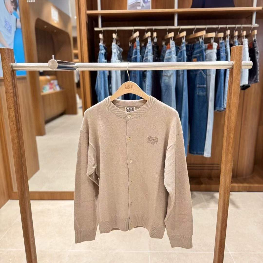 韓國 Marithe Francois Girbaud Basic Round Neck Cardigan【MF668】