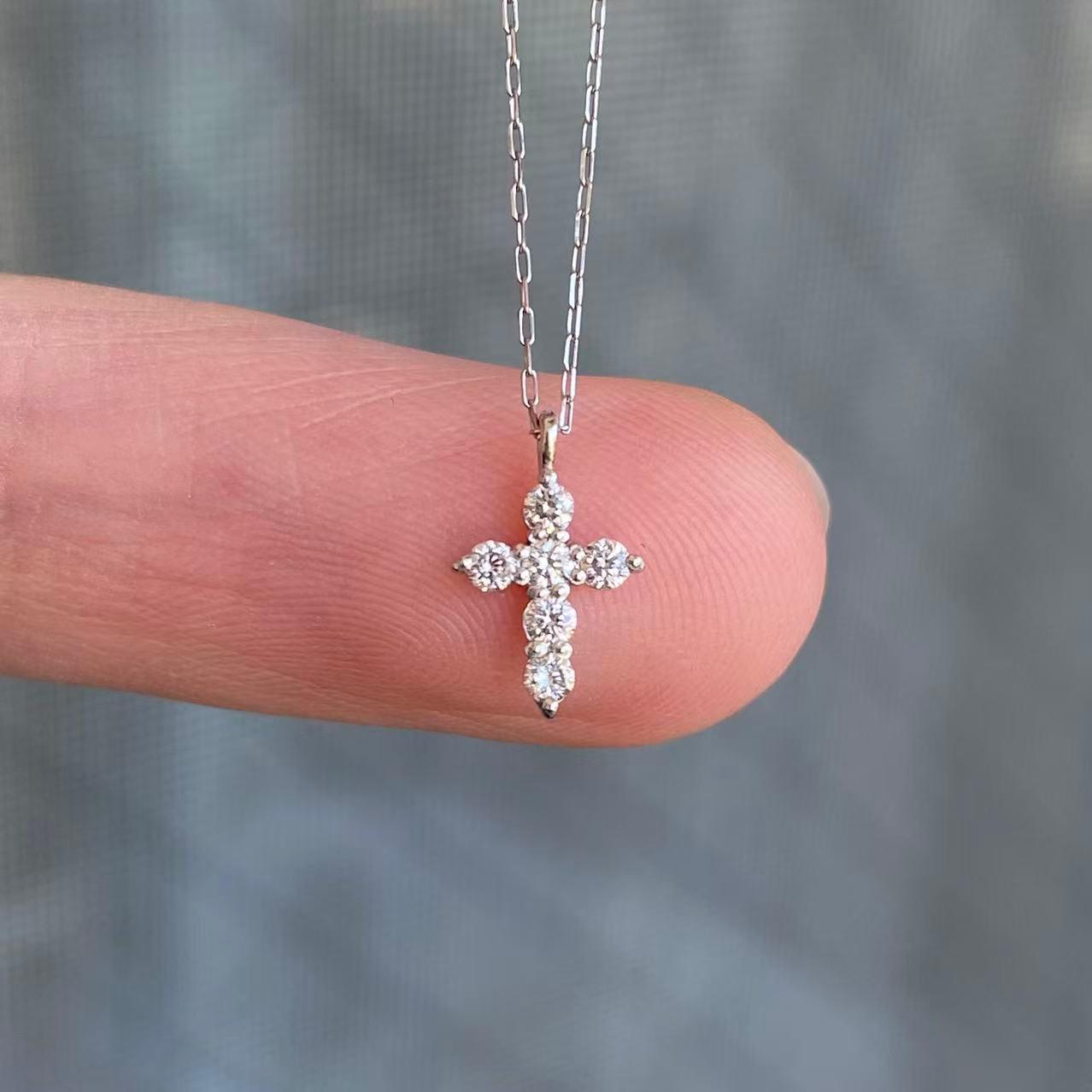 日本直送 精緻鑽石十字架項鍊【JS343】