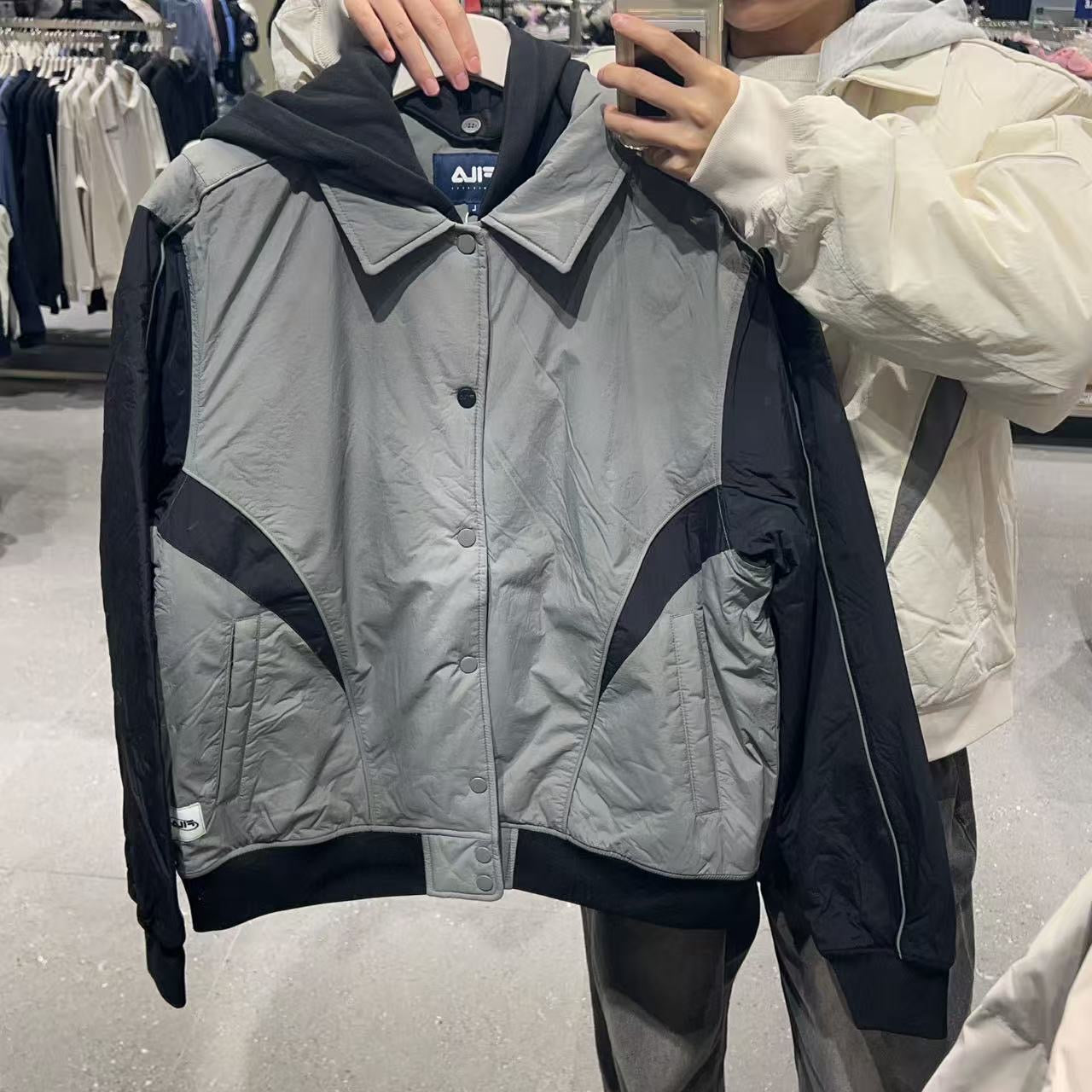 韓國 FILA Caratal-Attached Windbreaker【FA027】