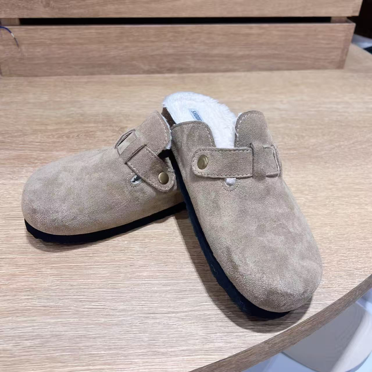 韓國 SPAO Shearling Suede Clogs【SP264】