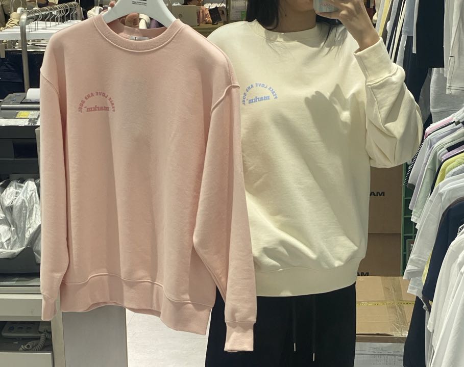 韓國 Markm Medallion Cat Sweatshirt【MA067】 - STT Mall HK 靚太網購