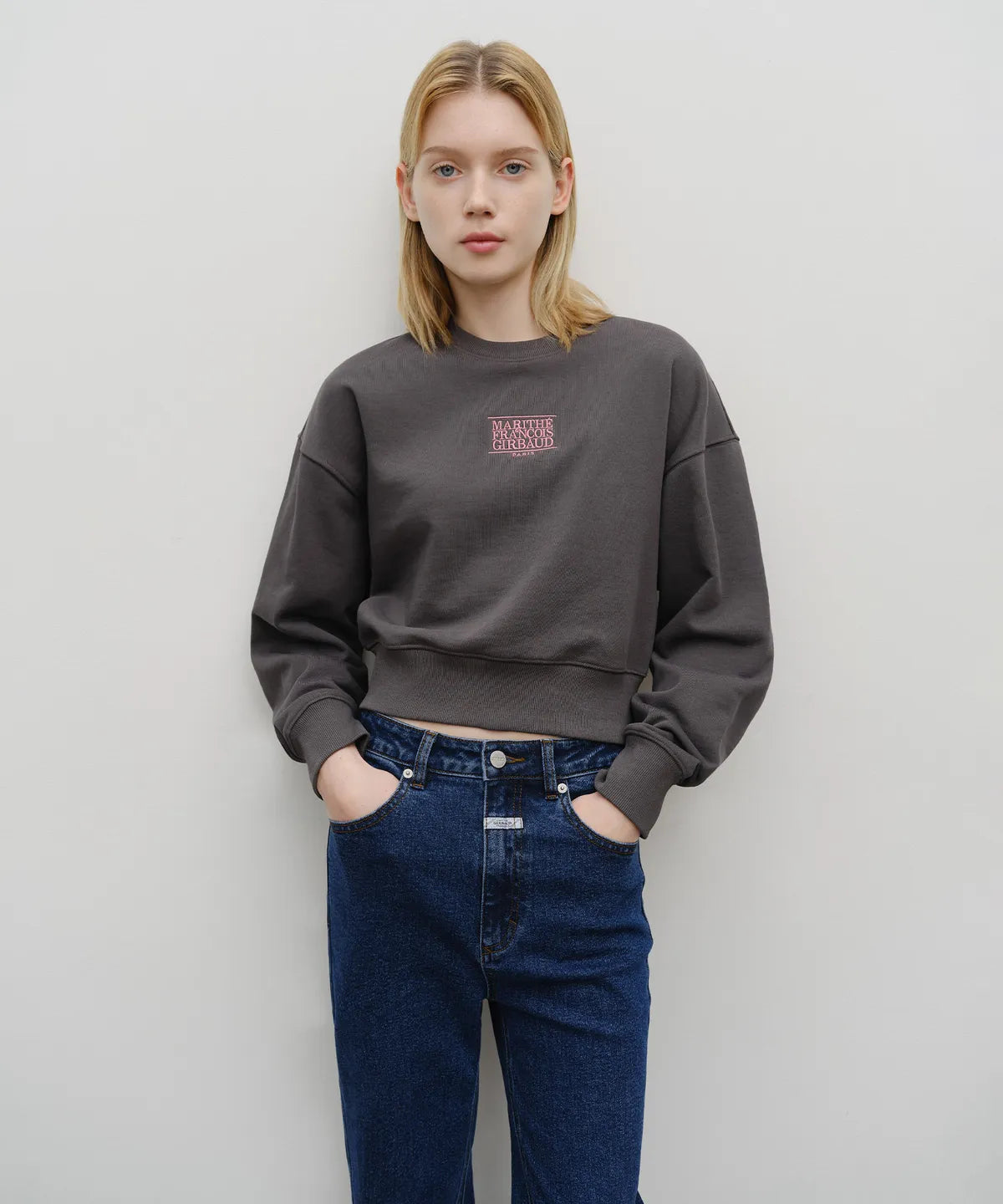 韓國 Marithe Francois Girbaud W Small Classic Logo Crop Sweatshirt【MF661】