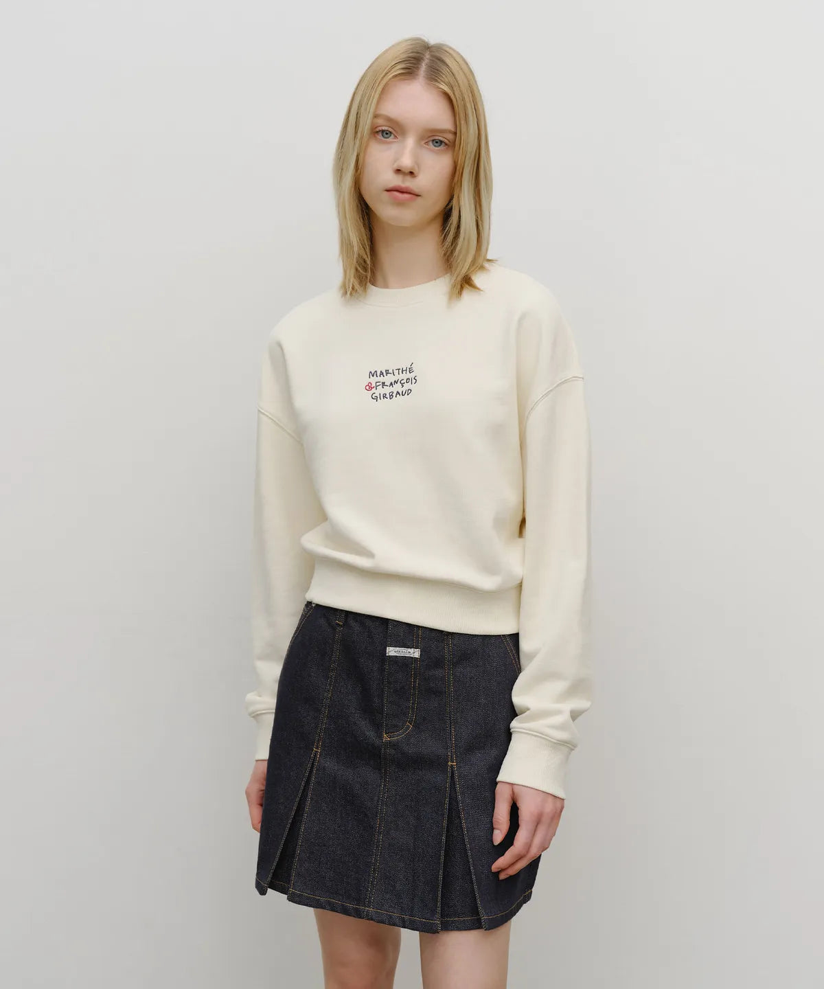 韓國 Marithe Francois Girbaud W Marithe Love Graphic Crop Sweatshirt【MF679】