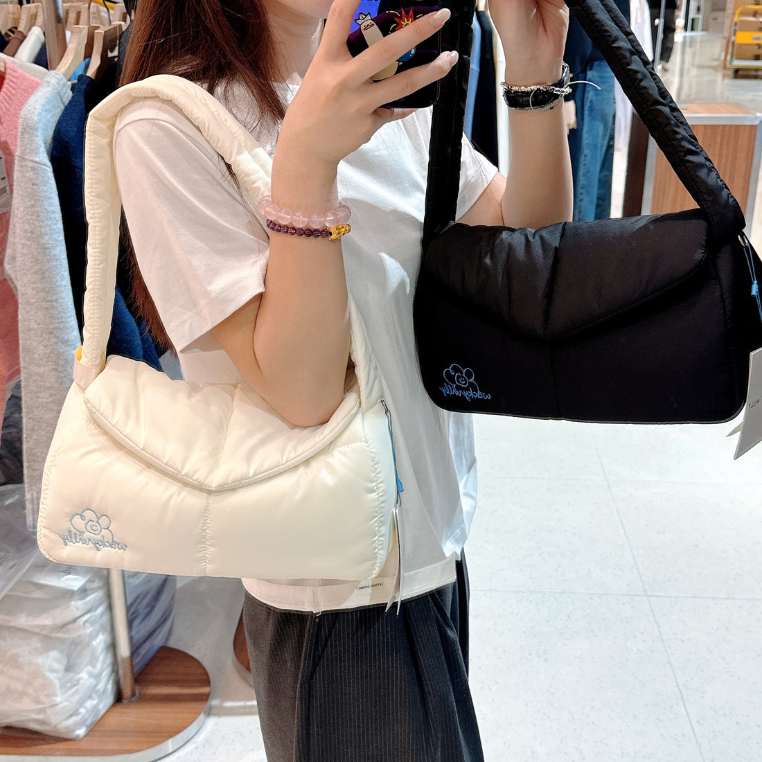 韓國 Wacky Willy Lily Medium Padded Bag【WW051】