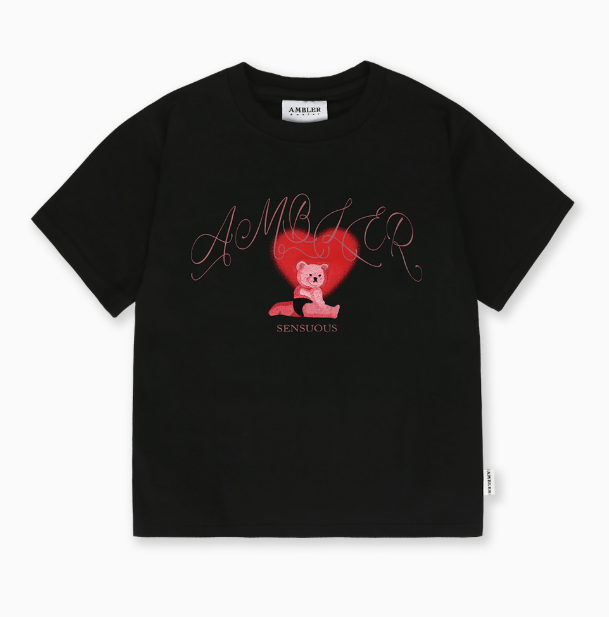 韓國 Ambler Sensuous Bear Graphic Semi-Crop Short Sleeve T-Shirt【AR117】