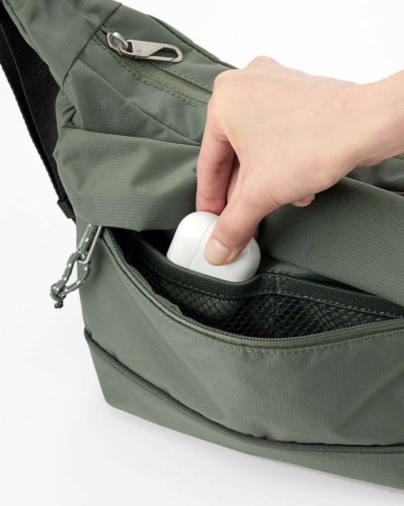 韓國 Branden 4重防盜斜背袋 S 【SM341】