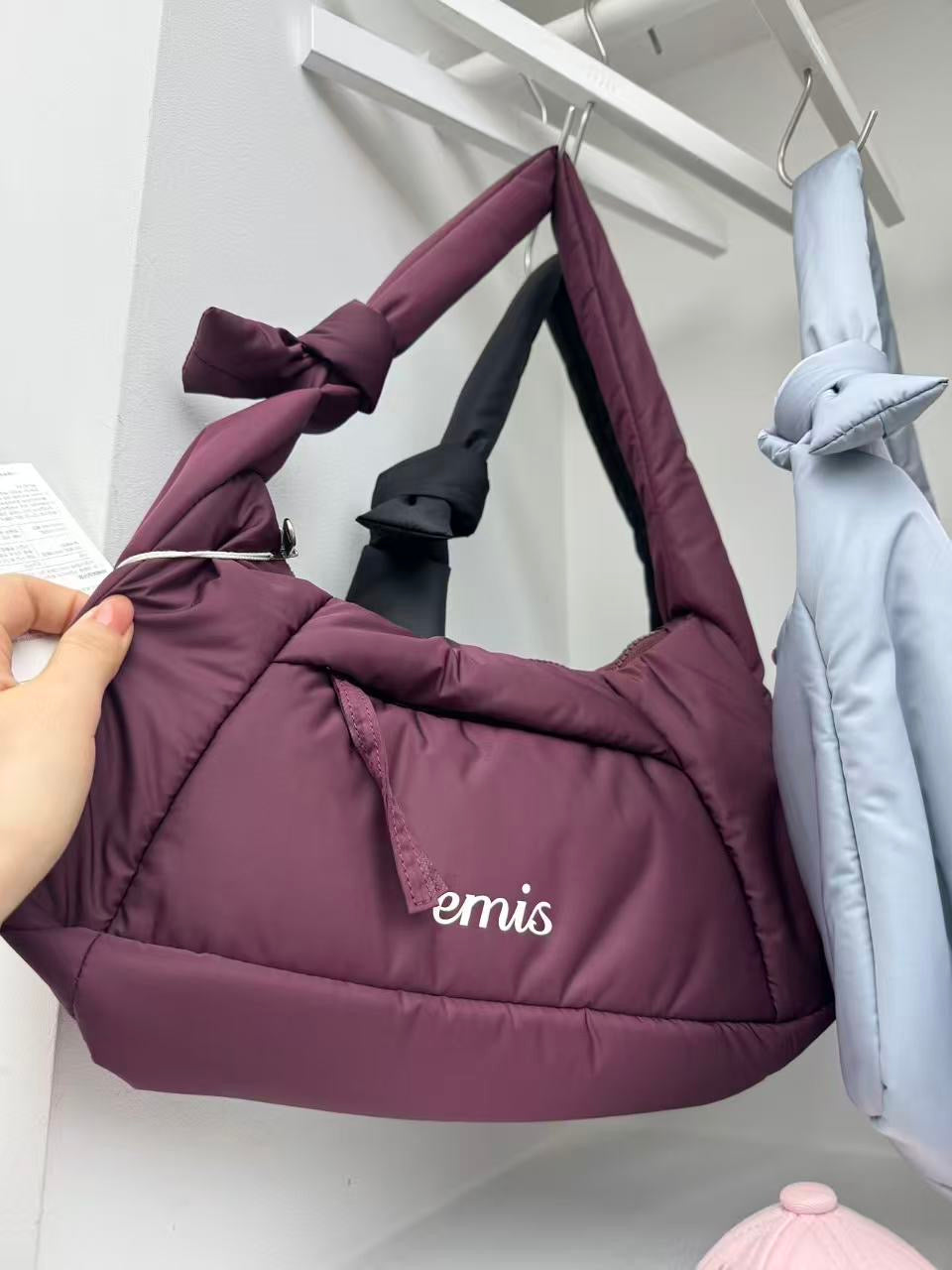 韓國 EMIS Padded Zip Pocket Shoulder Bag【ES094】