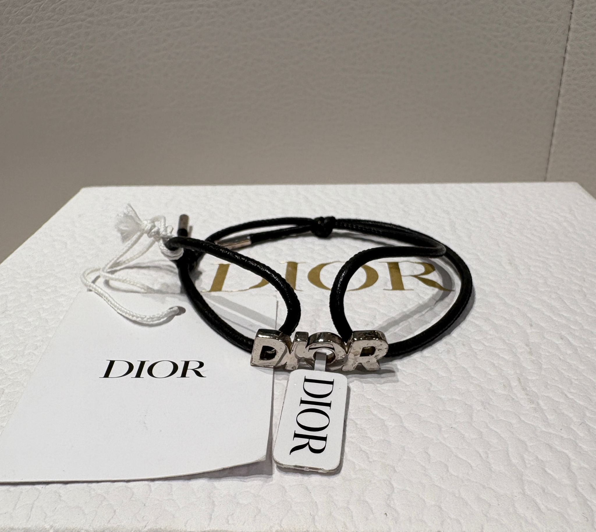 閑置品Dior 黑色牛皮手繩 【JS478】