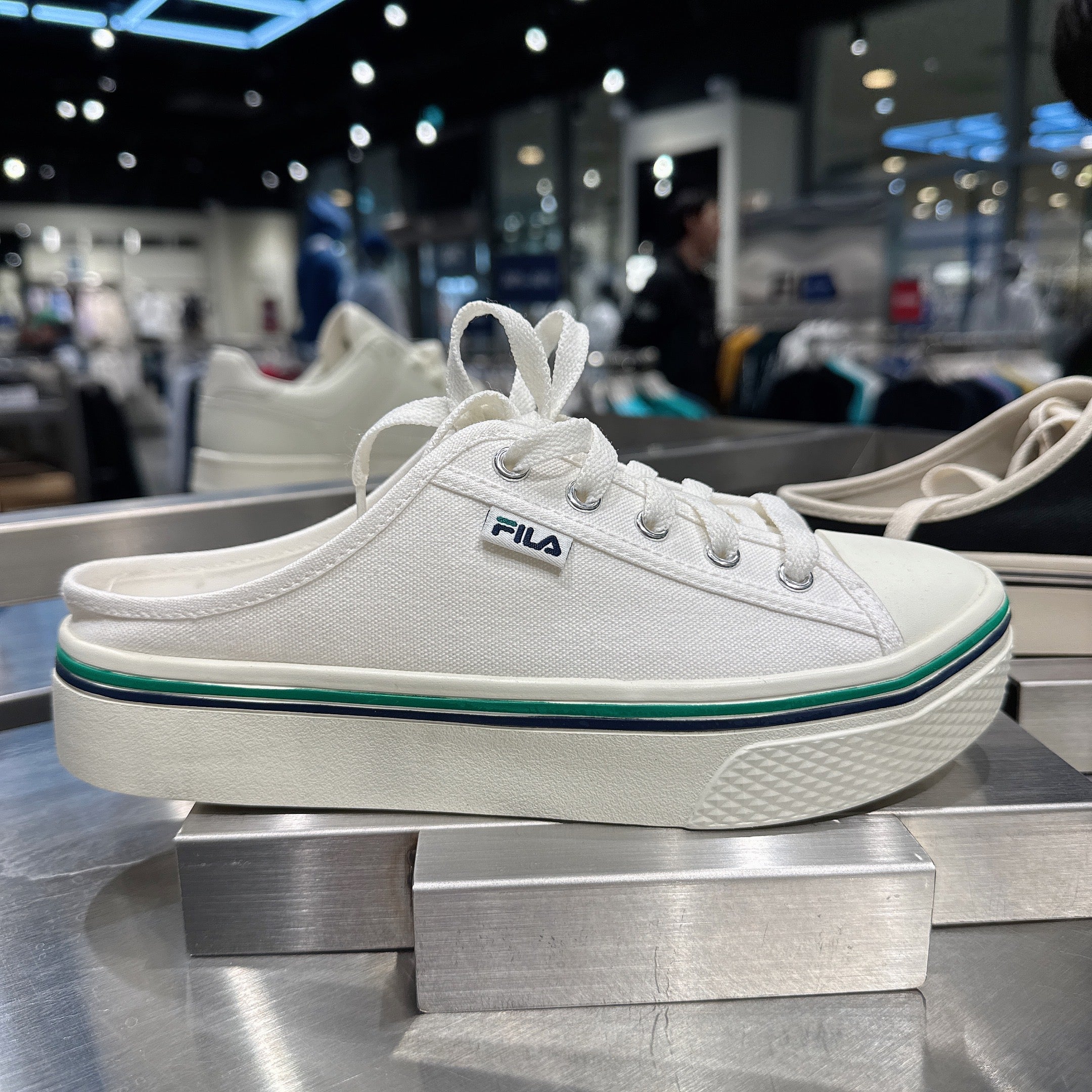 韓國 FILA Unisex Scanline Light Mule Shoes【FA335】