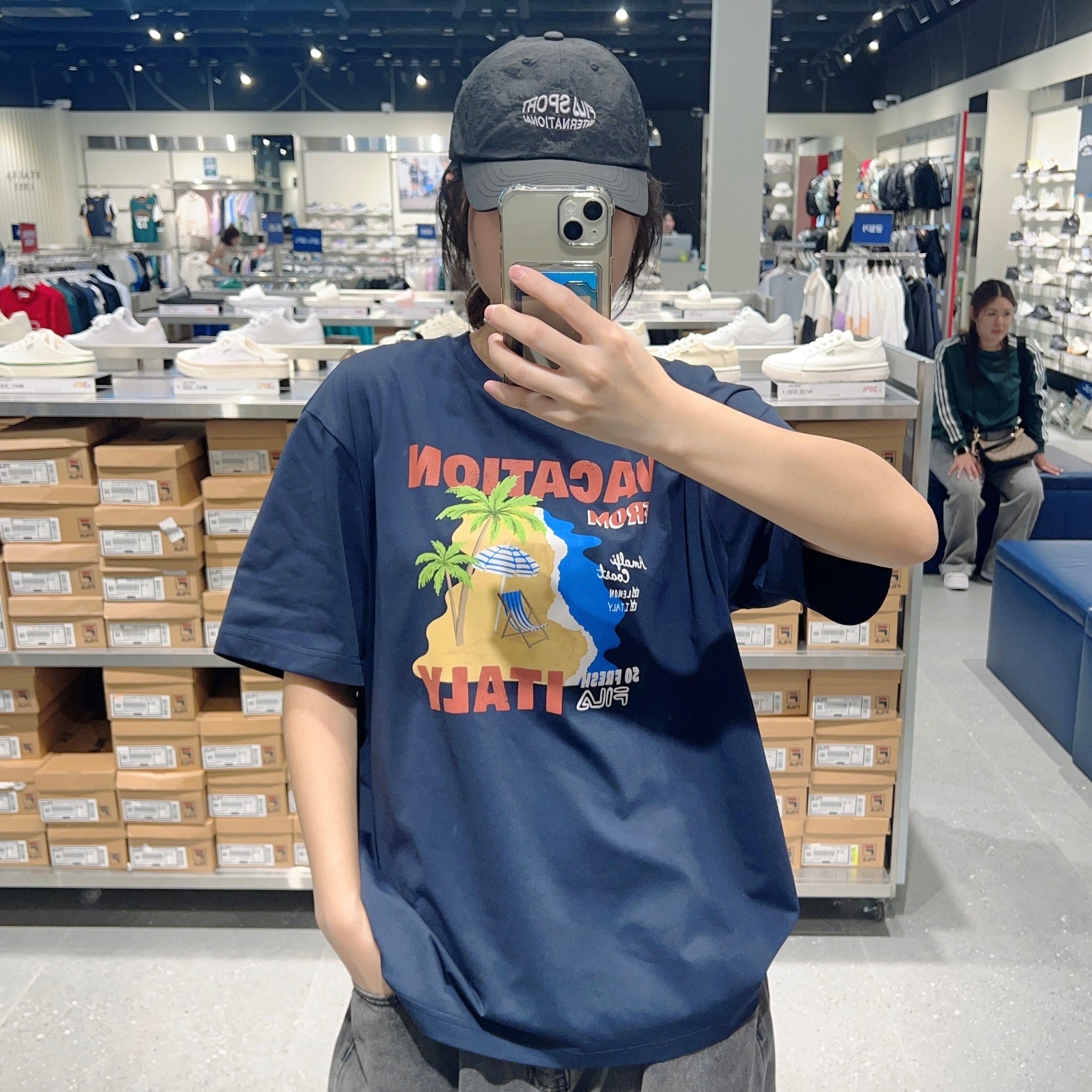 韓國 FILA Lightweight Stretch Graphic Short Sleeve T-shirt【FA294】