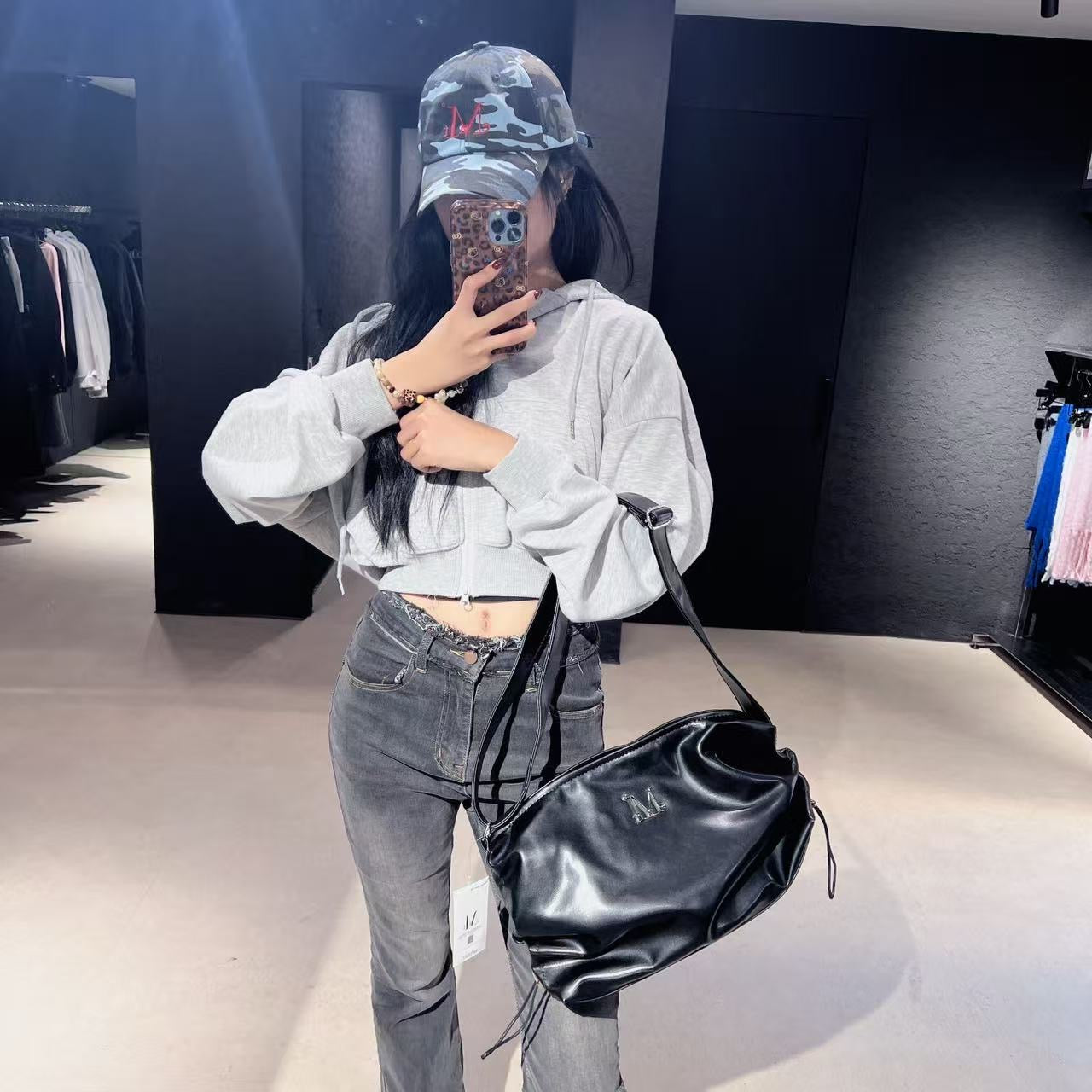 韓國 Mucent Gael Metal Logo Shirring Side String Cross Bag【MU109】