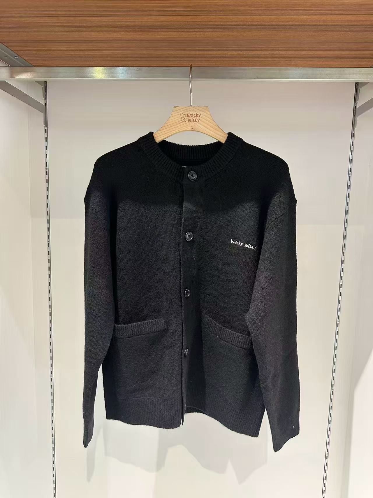 韓國 Wacky Willy Typo Logo Round Neck Cardigan【WW105】