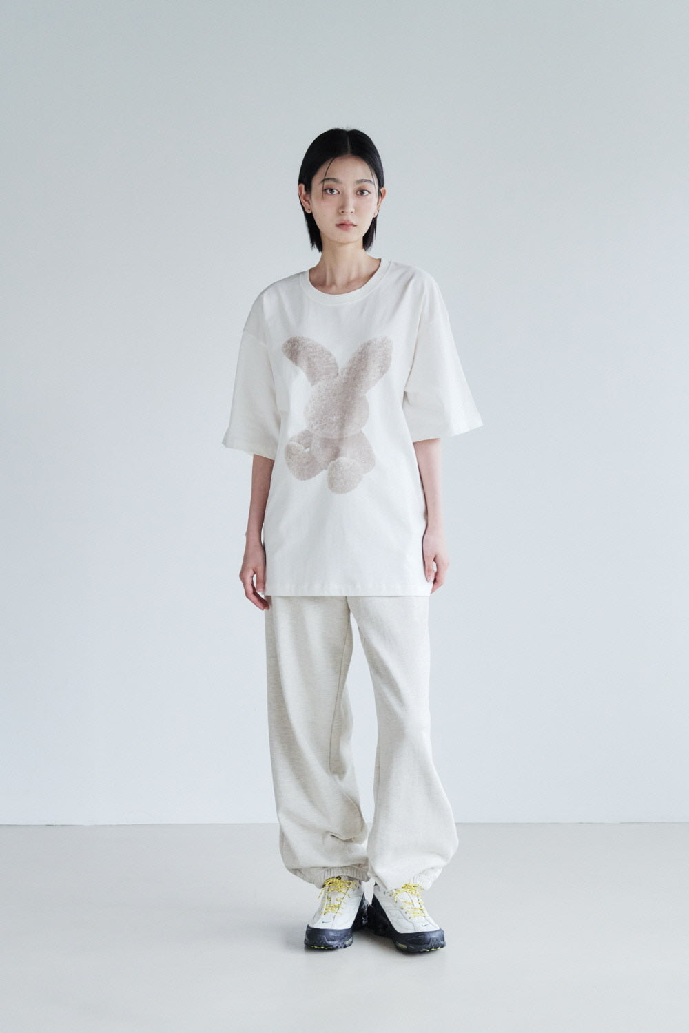 韓國 ADLV CREAM FUZZY RABBIT SHORT SLEEVE T-SHIRT【AD010】