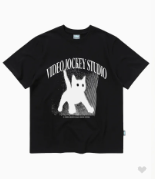 韓國 Video Jockey Cat is Watching T-Shirt【VJ025】