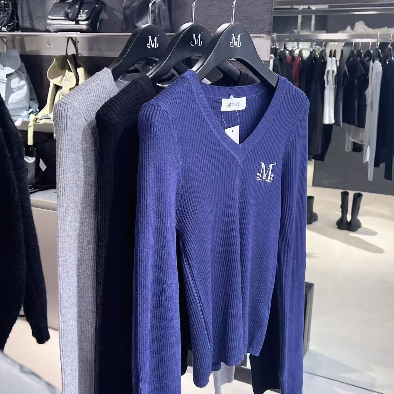 韓國 Mucent Gianni V-neck crop rib knit【MU120】