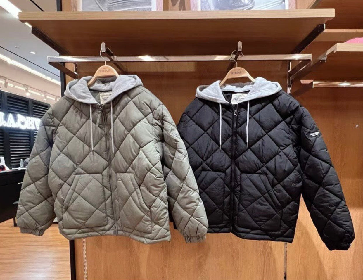 韓國 WhoAU Hood Quilting Jumper【WA015】