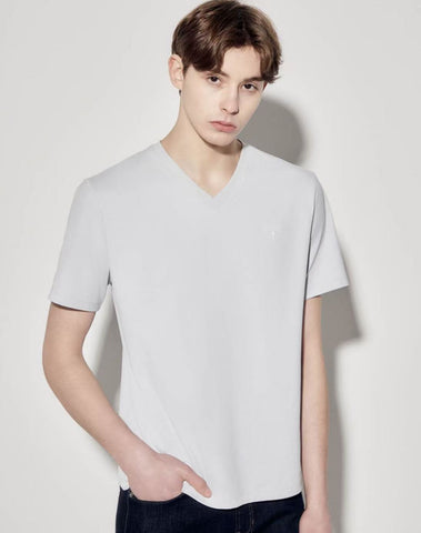 韓國 Guess Men's Aerocool Mini Triangle V-Neck Short Sleeve T-Shirt【GU023】