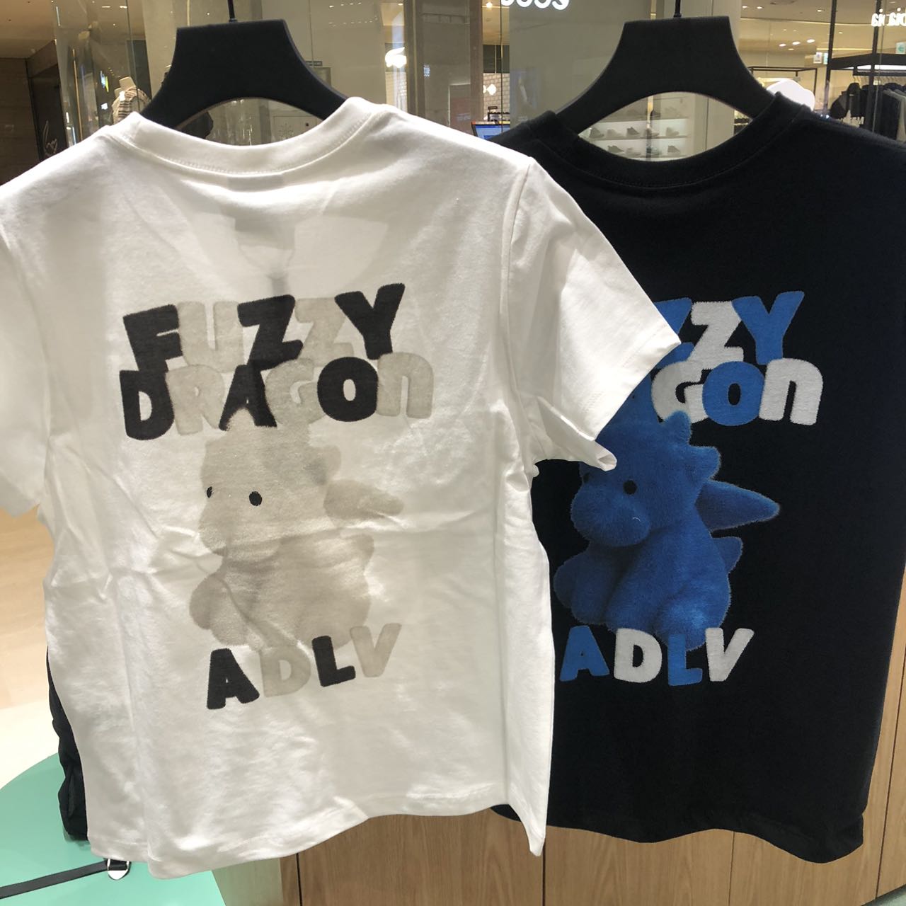 韓國 ADLV FUZZY FONT DRAGON SHORT SLEEVE T-SHIRT【AD005】