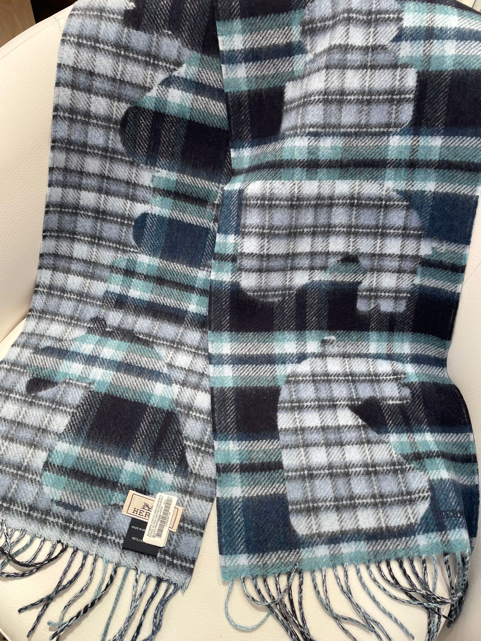 全新 愛馬仕 純羊絨圍巾 170X25CM 【JS515】