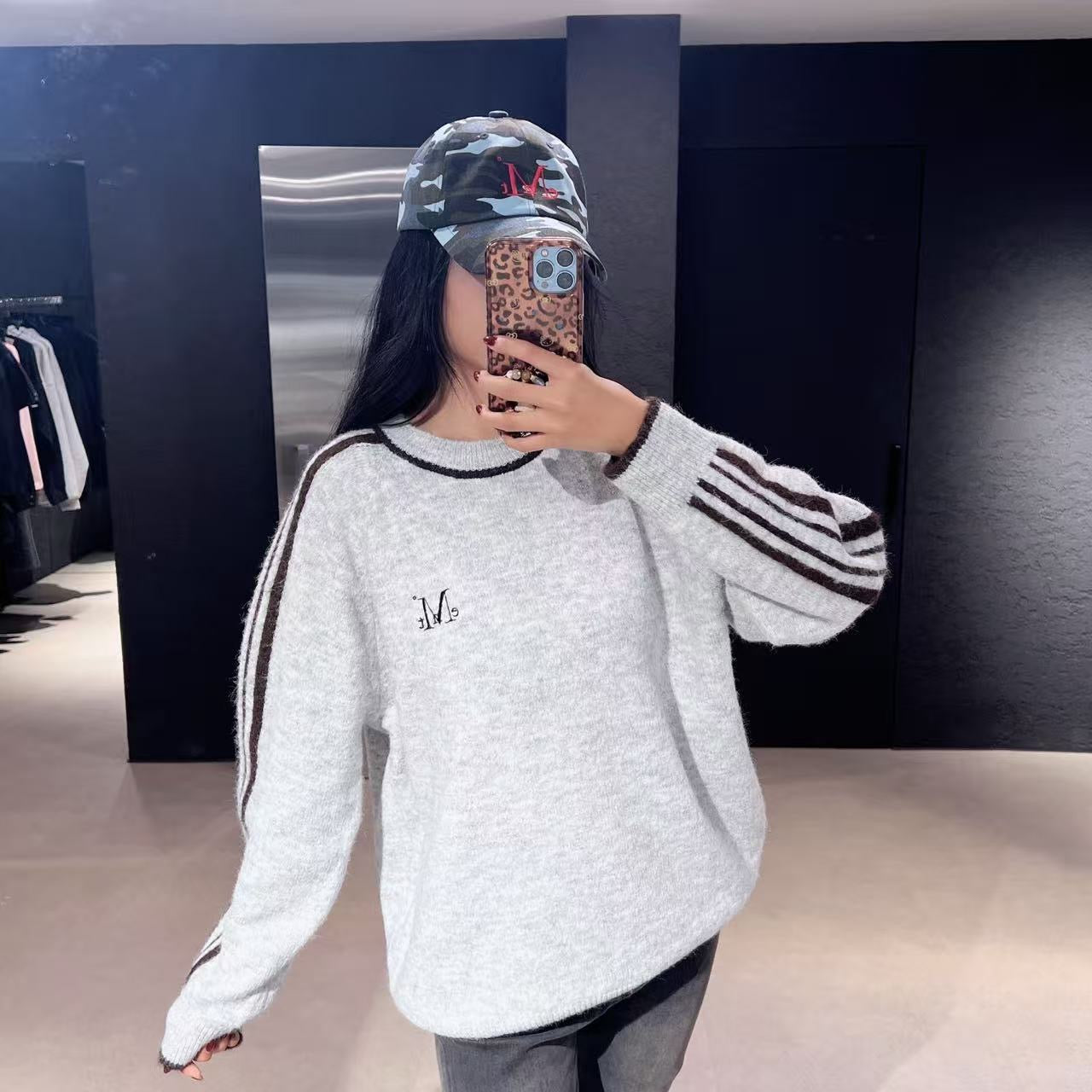 韓國 Mucent Herne Track Line Raglan Loose Fit Knit【MU118】