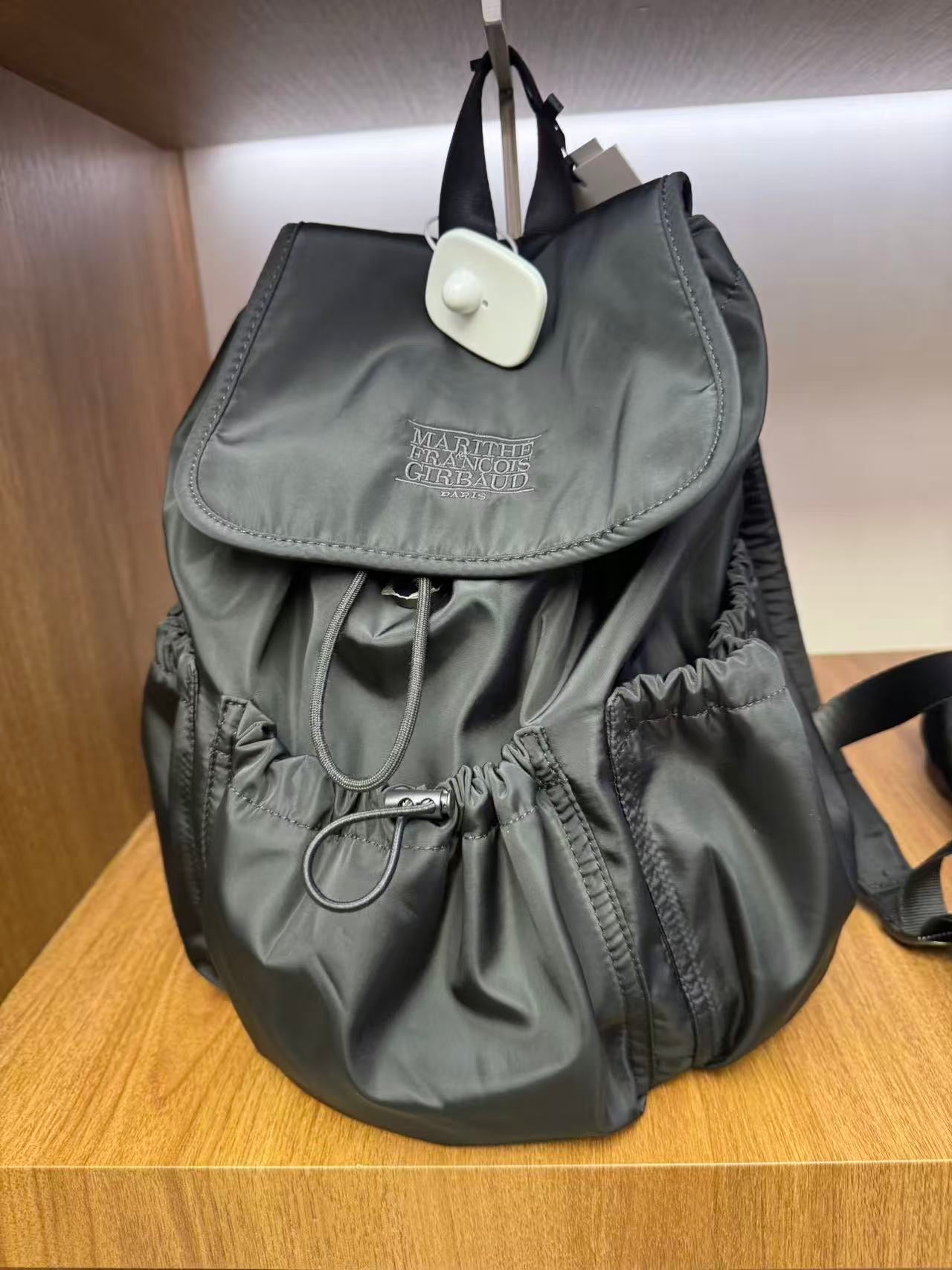 韓國 Marithe Francois Girbaud Classic Logo Stopper Backpack【MF742】