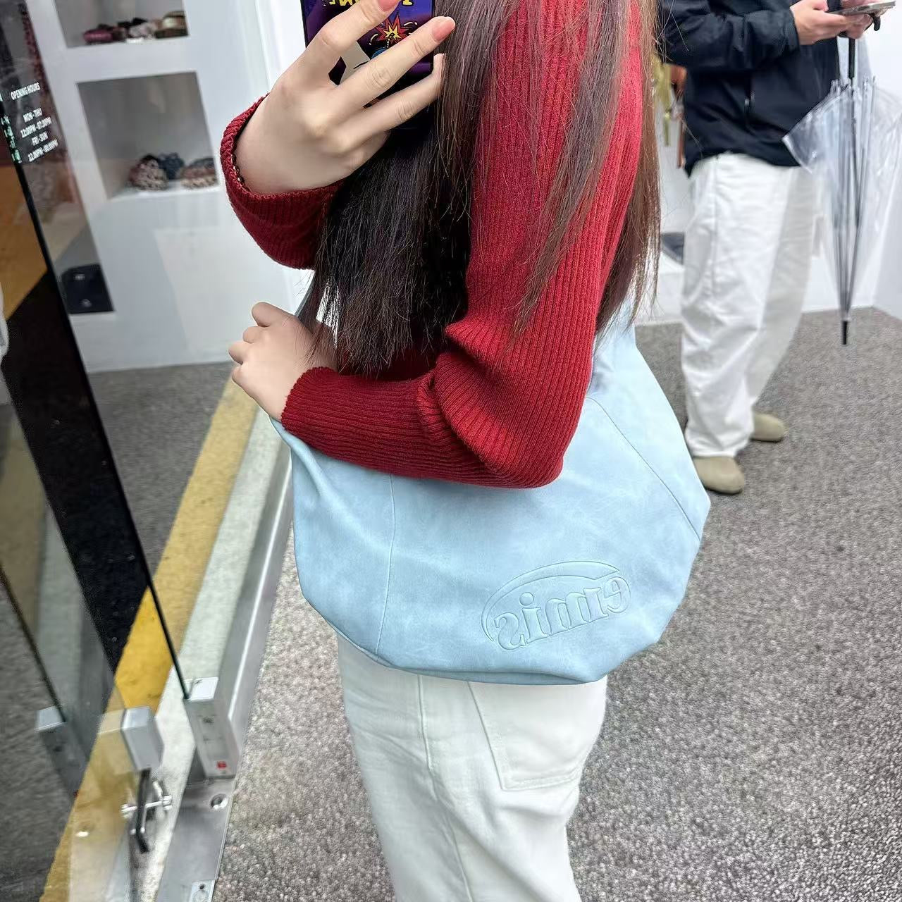 韓國 EMIS Logo Embossed Half Moon Bag【ES096】