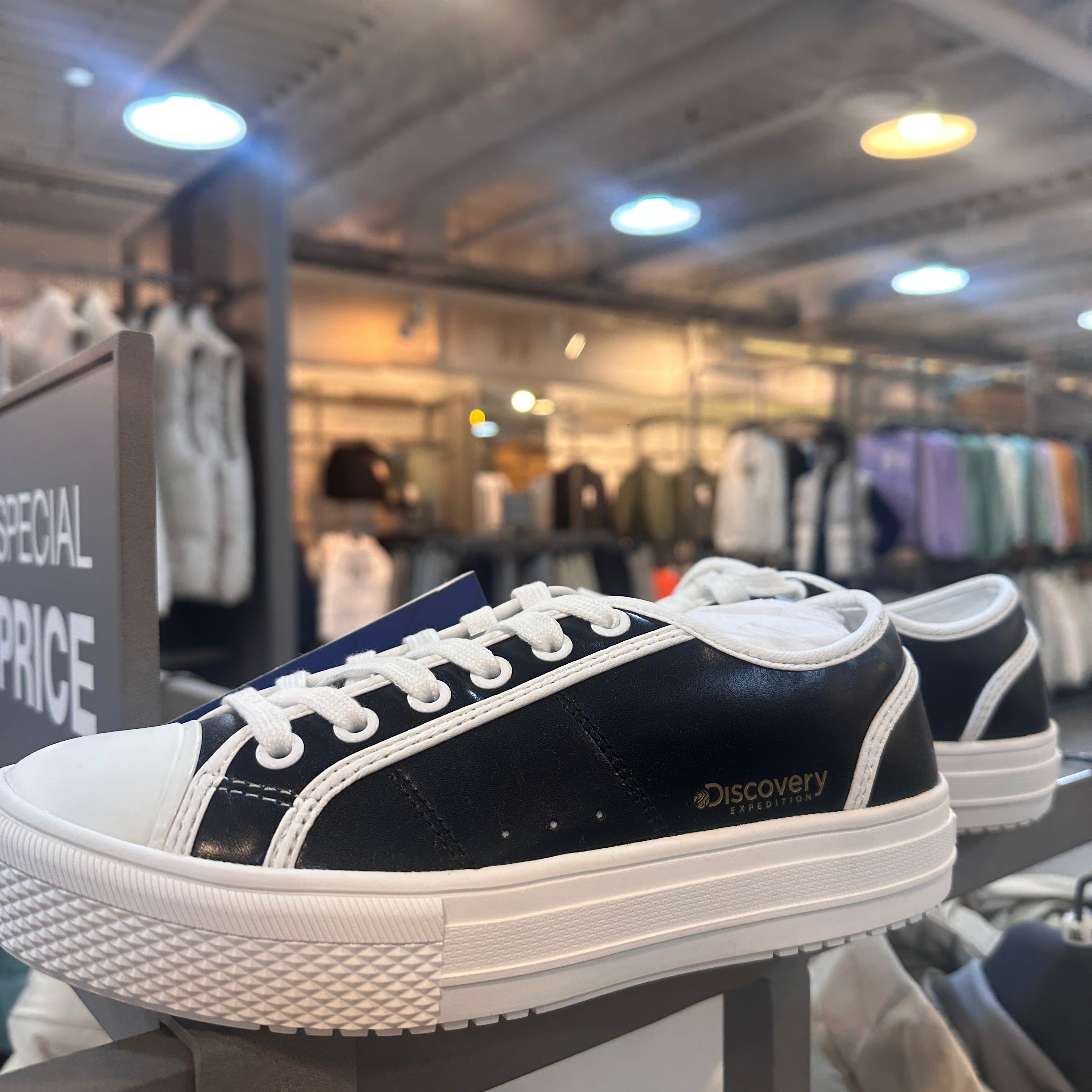 韓國 Discovery Blee Leather Sneakers【DY105】
