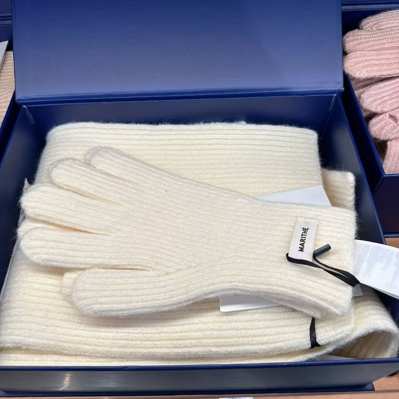 韓國 Marithe Francois Girbaud Regular Logo Muffler & Glove【MF773】