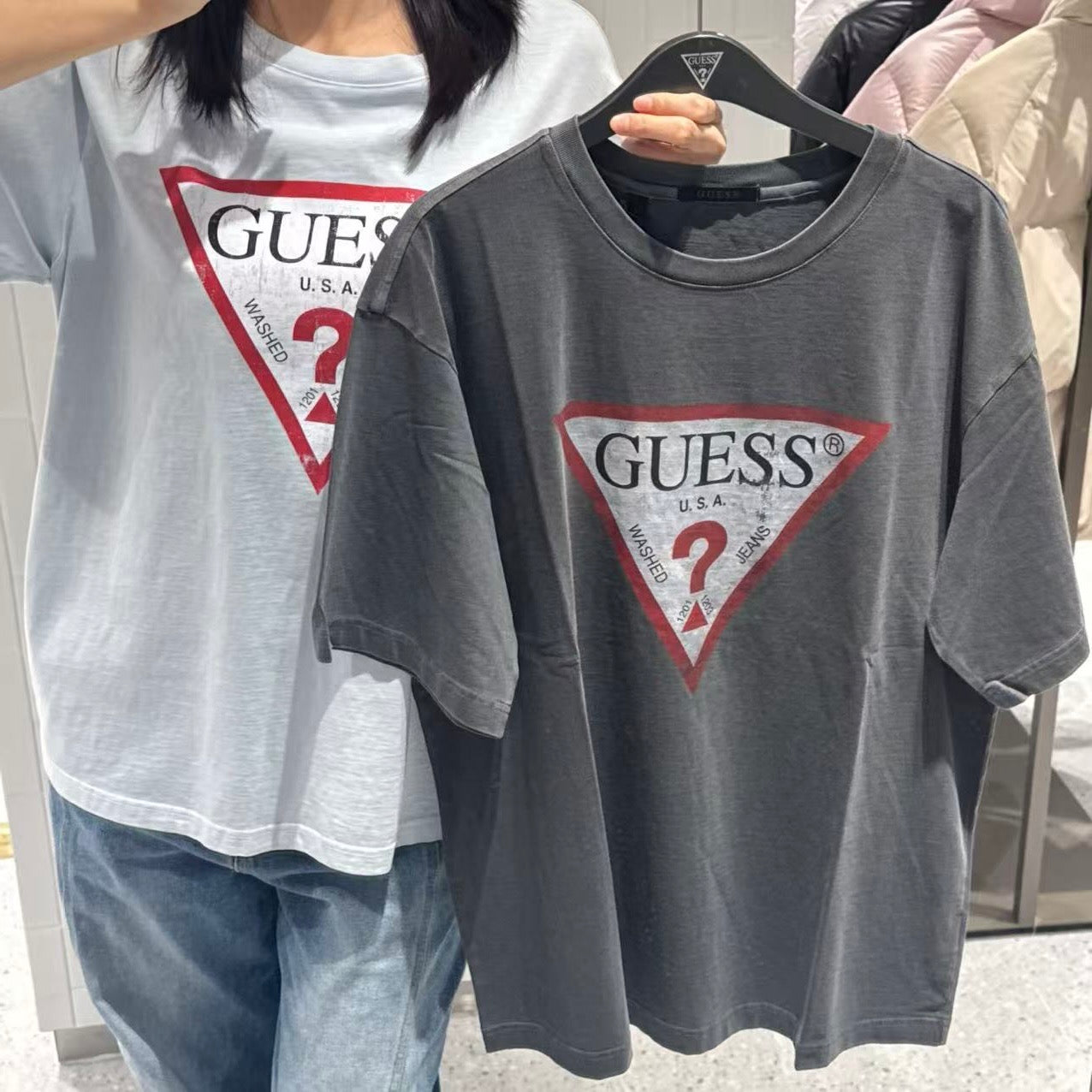 韓國 Guess Uni Semi Over Crack Triangle Short Sleeve T-Shirt【GU003】