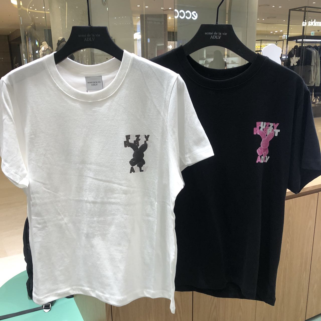 韓國 ADLV FUZZY FONT RABBIT SHORT SLEEVE T-SHIRT【AD004】