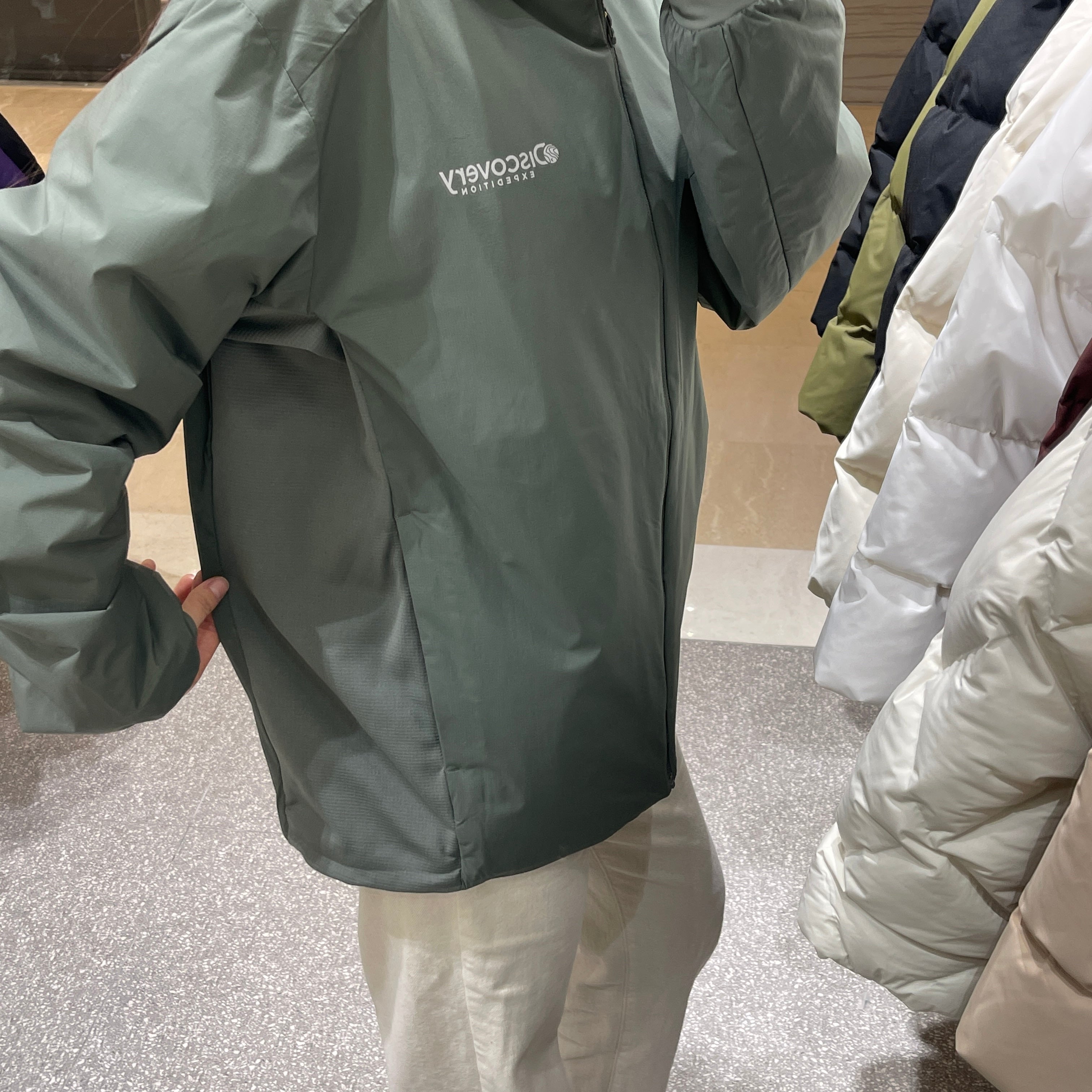 韓國 Discovery Hybrid Hood Jacket【DY032】 - STT Mall HK 靚太網購