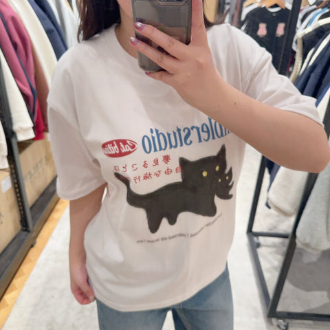 韓國 Ambler Cat biting Cat Unisex Pullover Crew Neck T-shirt【AR077】 - Image