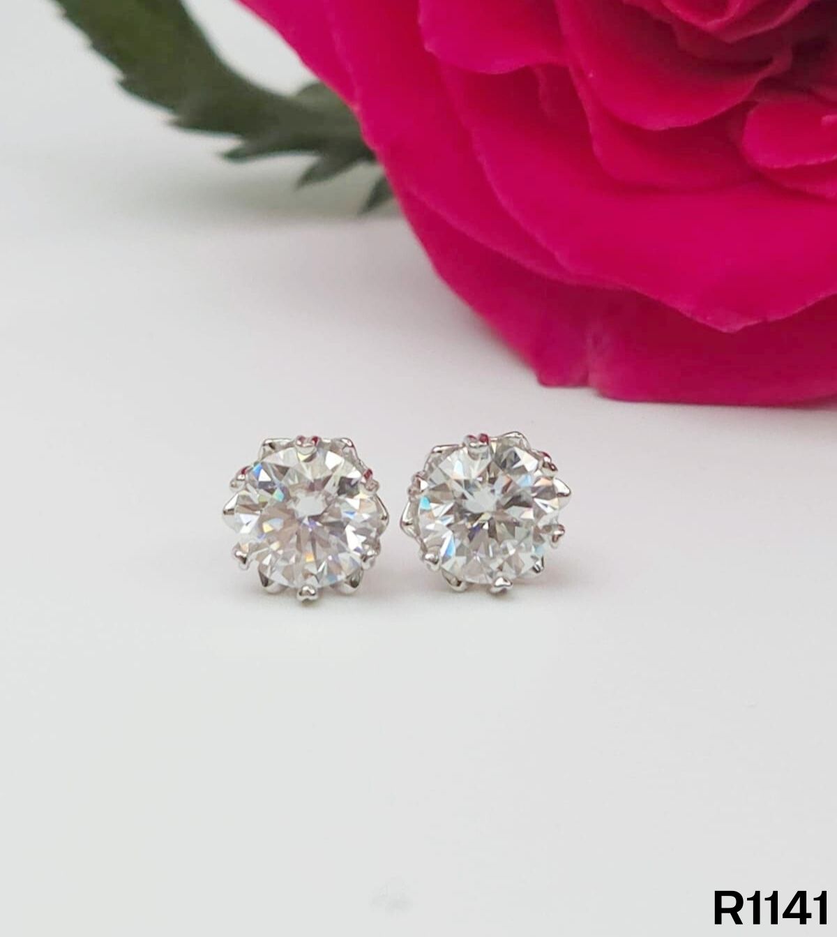 S925銀 莫桑鑽耳釘 R1141-1Ct【SS746】