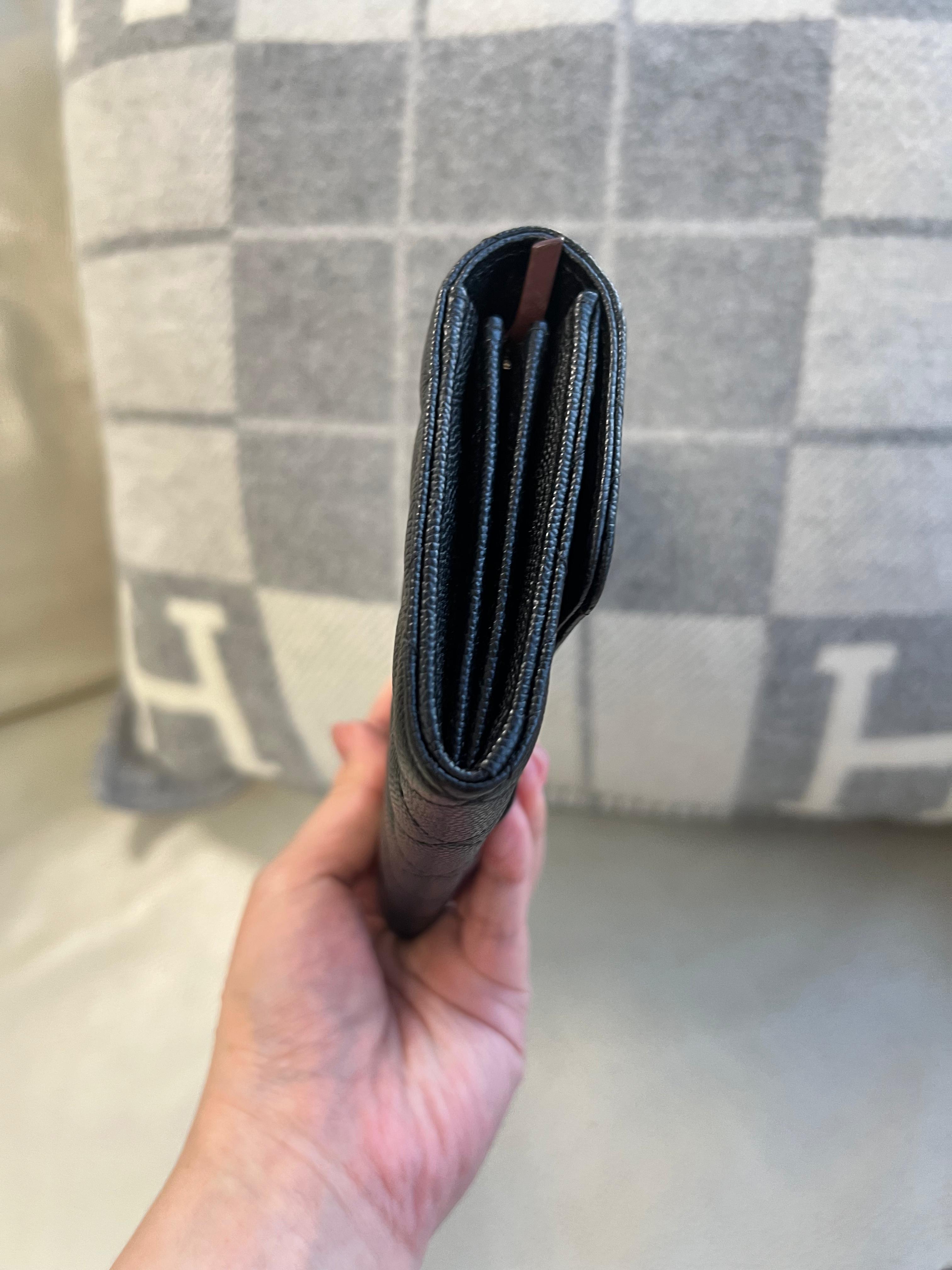 【Preloved】Chanel 黑色荔枝皮銀包 (訂金$500,總售價為 $6,200)【ST025】