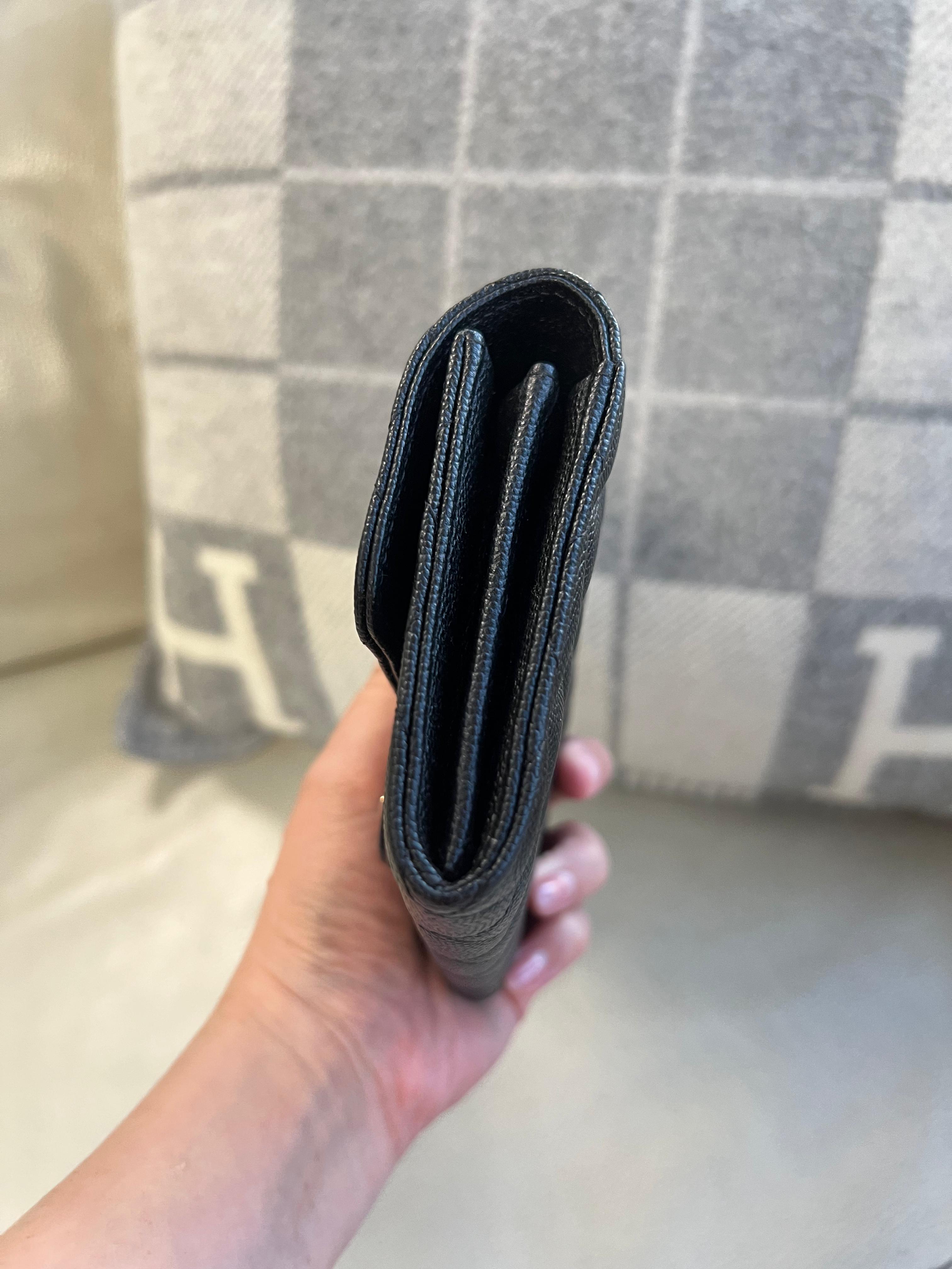 【Preloved】Chanel 黑色荔枝皮銀包 (訂金$500,總售價為 $6,200)【ST025】