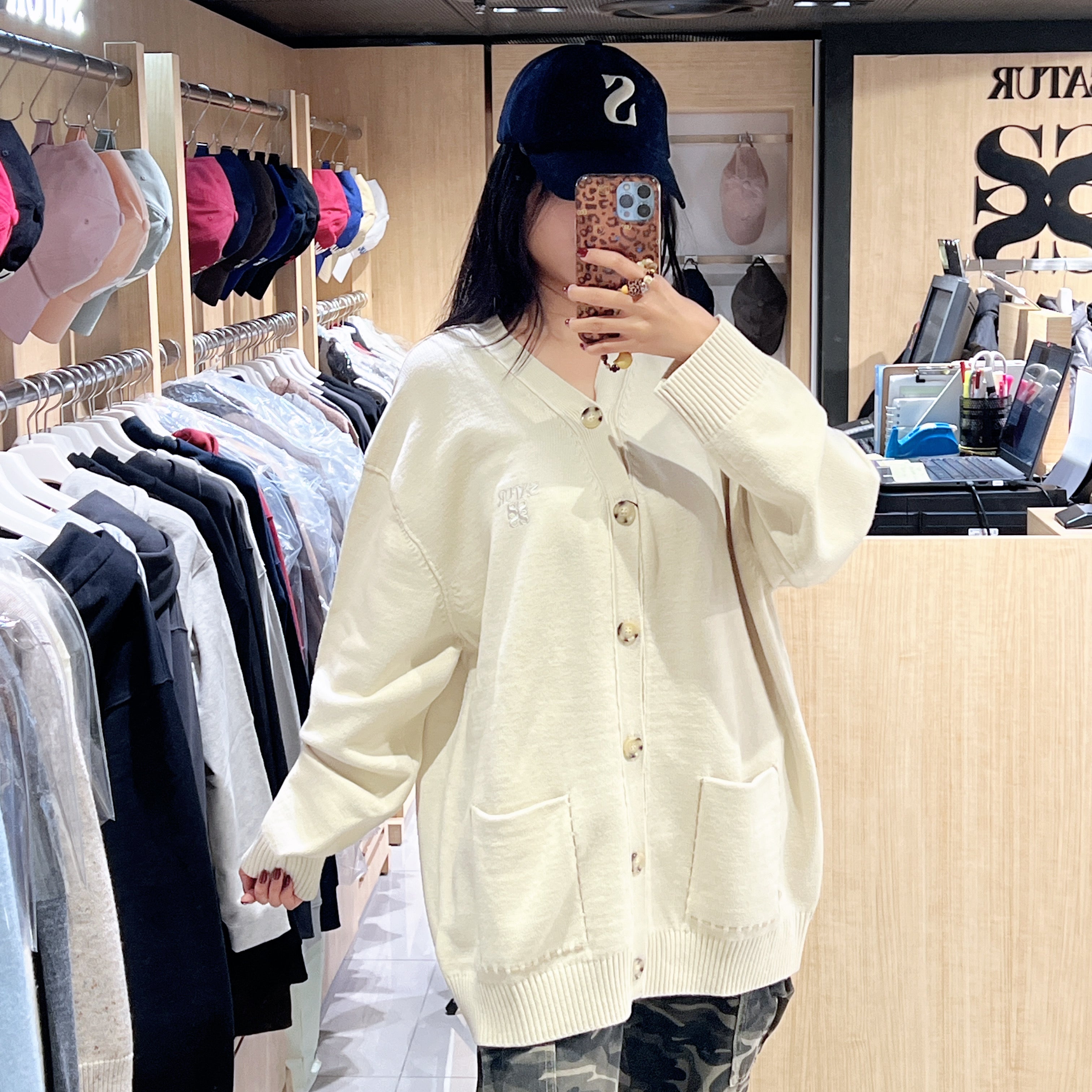 韓國 Satur Outline Basic V-Neck Cardigan【SR241】