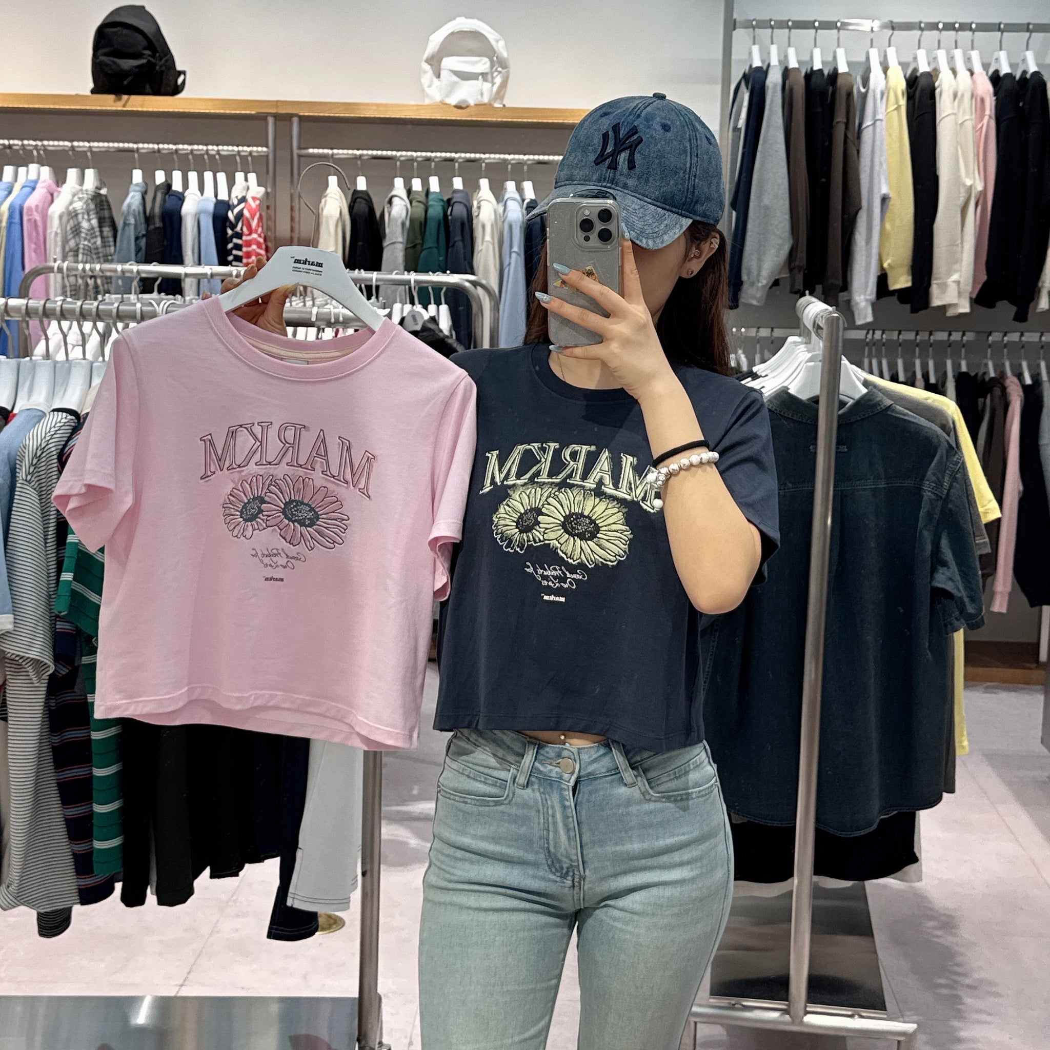 韓國 Markm (W) FLOWER GRAPHIC CROP T-SHIRT【MA142】