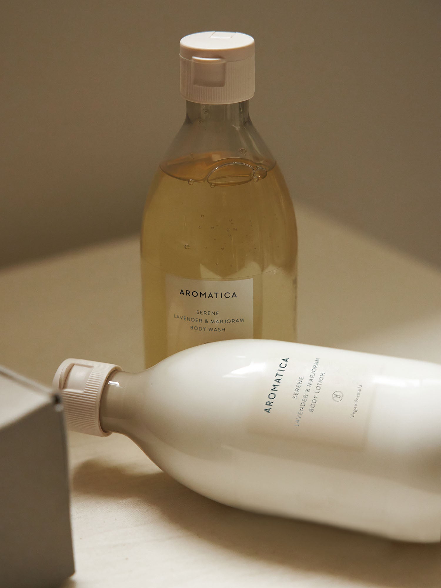 Aromatica 舒寧薰衣草和馬鬱蘭身體乳 300ml【SM511】