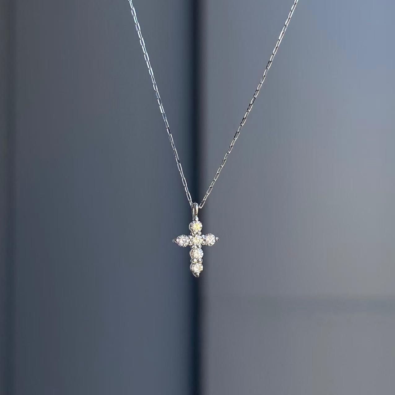 日本直送 精緻鑽石十字架項鍊【JS343】